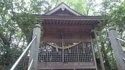 荒川神社の本殿・本堂