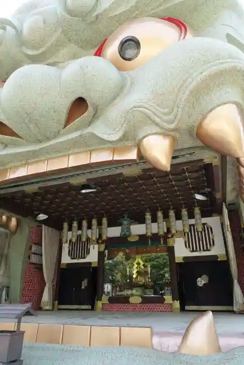 難波八阪神社の山門・神門