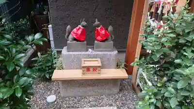 五十稲荷神社(栄寿稲荷神社)の狛犬