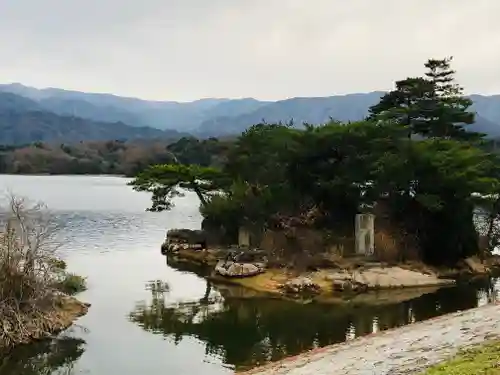 神野神社の庭園