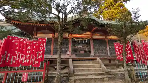 筑波山神社の{uncategorized: "未分類", other: "その他", undefined: "問題あり", building: "その他建物", grave: "お墓", sacred_gate: "鳥居", guardian: "狛犬", statue: "像", buddha: "仏像", history: "歴史", nature: "自然", garden: "庭園", animal: "動物", pagoda: "塔", temizu: "手水舎", mountain_gate: "山門・神門", sanctuary: "本殿・本堂", subordinate: "末社・摂社", art: "芸術", scenery: "景色", jizo: "地蔵", ema: "絵馬", goshuin: "御朱印", omikuji: "おみくじ", items: "授与品その他", amulet: "お守り", goshuincho: "御朱印帳", eats: "食事", festival: "お祭り", votive_dance: "神楽", shichigosan: "七五三参", wedding: "結婚式", experience: "体験その他", initially: "初詣", around: "周辺", anti_infection: "感染症対策"}