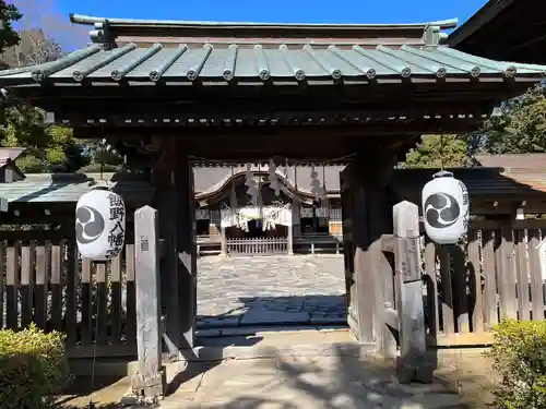 飯野八幡宮の山門