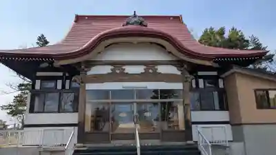 春宮寺の本殿・本堂