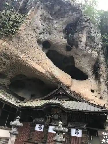 大谷寺の本殿・本堂