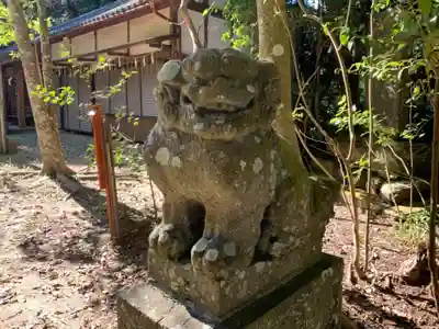 豊榮神社の狛犬