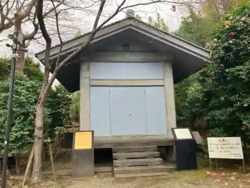 真福寺の{uncategorized: "未分類", other: "その他", undefined: "問題あり", building: "その他建物", grave: "お墓", sacred_gate: "鳥居", guardian: "狛犬", statue: "像", buddha: "仏像", history: "歴史", nature: "自然", garden: "庭園", animal: "動物", pagoda: "塔", temizu: "手水舎", mountain_gate: "山門・神門", sanctuary: "本殿・本堂", subordinate: "末社・摂社", art: "芸術", scenery: "景色", jizo: "地蔵", ema: "絵馬", goshuin: "御朱印", omikuji: "おみくじ", items: "授与品その他", amulet: "お守り", goshuincho: "御朱印帳", eats: "食事", festival: "お祭り", votive_dance: "神楽", shichigosan: "七五三参", wedding: "結婚式", experience: "体験その他", initially: "初詣", around: "周辺", anti_infection: "感染症対策"}