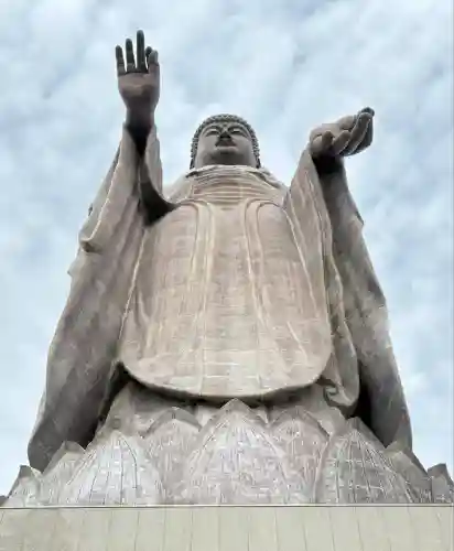 東本願寺本廟 牛久浄苑（牛久大仏）(茨城県)