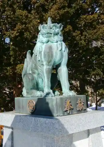 根室金刀比羅神社の狛犬