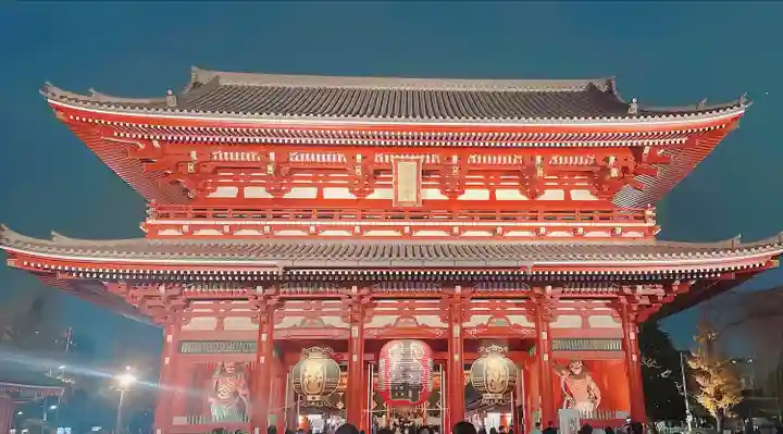 浅草寺の山門・神門