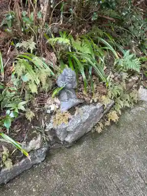 猿田彦三河神社の{uncategorized: "未分類", other: "その他", undefined: "問題あり", building: "その他建物", grave: "お墓", sacred_gate: "鳥居", guardian: "狛犬", statue: "像", buddha: "仏像", history: "歴史", nature: "自然", garden: "庭園", animal: "動物", pagoda: "塔", temizu: "手水舎", mountain_gate: "山門・神門", sanctuary: "本殿・本堂", subordinate: "末社・摂社", art: "芸術", scenery: "景色", jizo: "地蔵", ema: "絵馬", goshuin: "御朱印", omikuji: "おみくじ", items: "授与品その他", amulet: "お守り", goshuincho: "御朱印帳", eats: "食事", festival: "お祭り", votive_dance: "神楽", shichigosan: "七五三参", wedding: "結婚式", experience: "体験その他", initially: "初詣", around: "周辺", anti_infection: "感染症対策"}