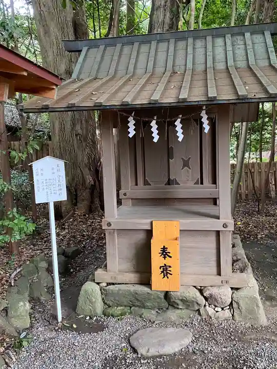 砥鹿神社(里宮)の末社・摂社