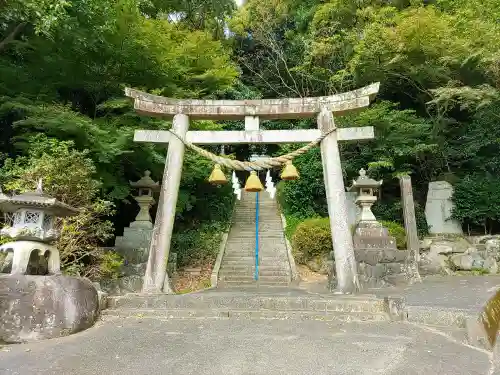 饗庭神社の鳥居