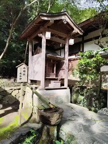 往馬坐伊古麻都比古神社(奈良県)
