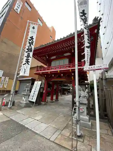 袋町お聖天　福生院の山門・神門