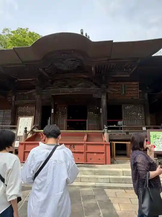 深大寺の{uncategorized: "未分類", other: "その他", undefined: "問題あり", building: "その他建物", grave: "お墓", sacred_gate: "鳥居", guardian: "狛犬", statue: "像", buddha: "仏像", history: "歴史", nature: "自然", garden: "庭園", animal: "動物", pagoda: "塔", temizu: "手水舎", mountain_gate: "山門・神門", sanctuary: "本殿・本堂", subordinate: "末社・摂社", art: "芸術", scenery: "景色", jizo: "地蔵", ema: "絵馬", goshuin: "御朱印", omikuji: "おみくじ", items: "授与品その他", amulet: "お守り", goshuincho: "御朱印帳", eats: "食事", festival: "お祭り", votive_dance: "神楽", shichigosan: "七五三参", wedding: "結婚式", experience: "体験その他", initially: "初詣", around: "周辺", anti_infection: "感染症対策"}