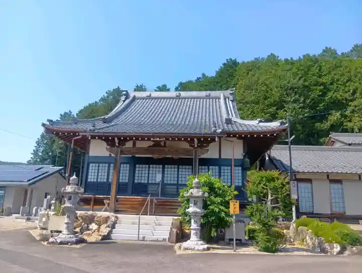 陽徳禅寺の{uncategorized: "未分類", other: "その他", undefined: "問題あり", building: "その他建物", grave: "お墓", sacred_gate: "鳥居", guardian: "狛犬", statue: "像", buddha: "仏像", history: "歴史", nature: "自然", garden: "庭園", animal: "動物", pagoda: "塔", temizu: "手水舎", mountain_gate: "山門・神門", sanctuary: "本殿・本堂", subordinate: "末社・摂社", art: "芸術", scenery: "景色", jizo: "地蔵", ema: "絵馬", goshuin: "御朱印", omikuji: "おみくじ", items: "授与品その他", amulet: "お守り", goshuincho: "御朱印帳", eats: "食事", festival: "お祭り", votive_dance: "神楽", shichigosan: "七五三参", wedding: "結婚式", experience: "体験その他", initially: "初詣", around: "周辺", anti_infection: "感染症対策"}