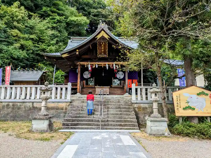 毛谷黒龍神社の本殿・本堂