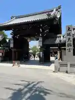 大阪天満宮の山門・神門