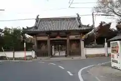 穴太寺の山門