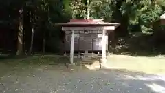 白山神社の本殿