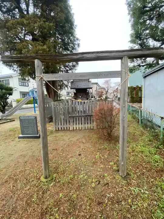 神明社の鳥居