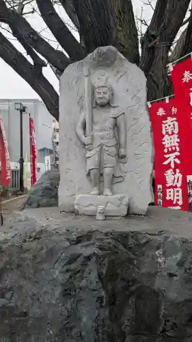 成田山札幌別院新栄寺の{uncategorized: "未分類", other: "その他", undefined: "問題あり", building: "その他建物", grave: "お墓", sacred_gate: "鳥居", guardian: "狛犬", statue: "像", buddha: "仏像", history: "歴史", nature: "自然", garden: "庭園", animal: "動物", pagoda: "塔", temizu: "手水舎", mountain_gate: "山門・神門", sanctuary: "本殿・本堂", subordinate: "末社・摂社", art: "芸術", scenery: "景色", jizo: "地蔵", ema: "絵馬", goshuin: "御朱印", omikuji: "おみくじ", items: "授与品その他", amulet: "お守り", goshuincho: "御朱印帳", eats: "食事", festival: "お祭り", votive_dance: "神楽", shichigosan: "七五三参", wedding: "結婚式", experience: "体験その他", initially: "初詣", around: "周辺", anti_infection: "感染症対策"}