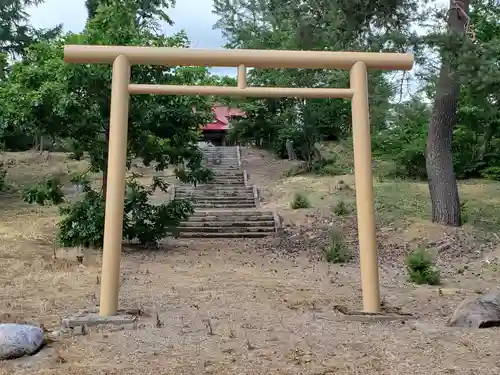 共成神社の鳥居