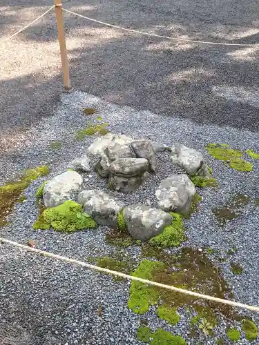 伊勢神宮外宮（豊受大神宮）の{uncategorized: "未分類", other: "その他", undefined: "問題あり", building: "その他建物", grave: "お墓", sacred_gate: "鳥居", guardian: "狛犬", statue: "像", buddha: "仏像", history: "歴史", nature: "自然", garden: "庭園", animal: "動物", pagoda: "塔", temizu: "手水舎", mountain_gate: "山門・神門", sanctuary: "本殿・本堂", subordinate: "末社・摂社", art: "芸術", scenery: "景色", jizo: "地蔵", ema: "絵馬", goshuin: "御朱印", omikuji: "おみくじ", items: "授与品その他", amulet: "お守り", goshuincho: "御朱印帳", eats: "食事", festival: "お祭り", votive_dance: "神楽", shichigosan: "七五三参", wedding: "結婚式", experience: "体験その他", initially: "初詣", around: "周辺", anti_infection: "感染症対策"}