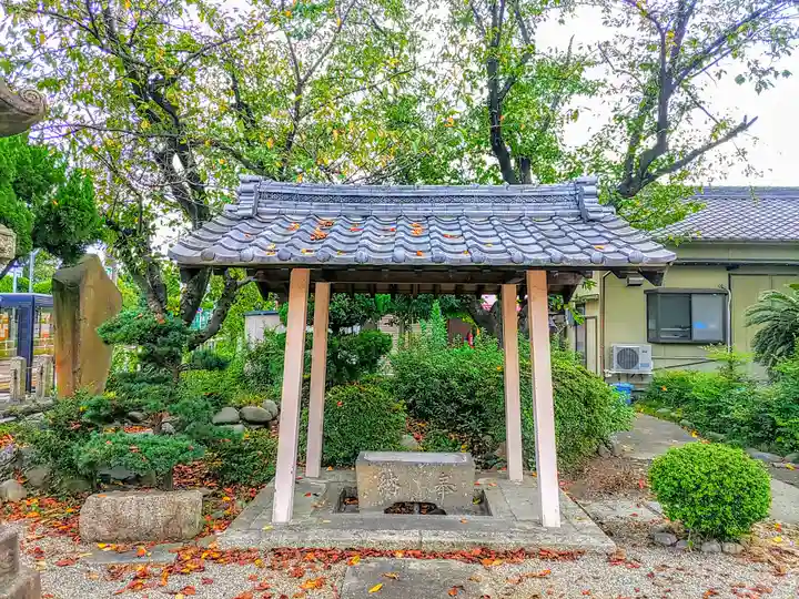 八幡神社の手水舎