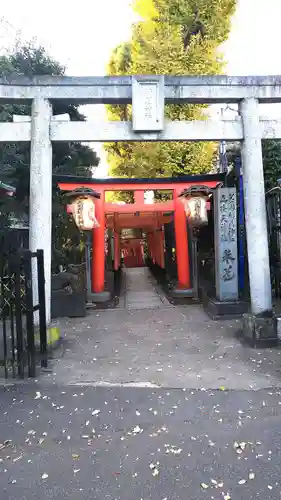 花園稲荷神社の鳥居