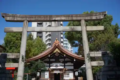 三輪神社の鳥居