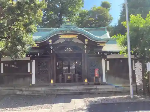 白金氷川神社の本殿