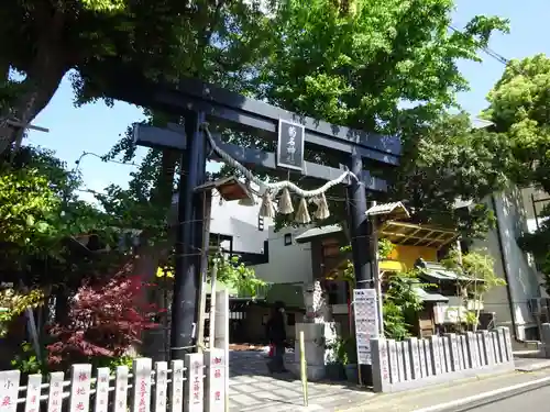 菊名神社の鳥居