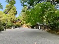 石上神宮の建物その他