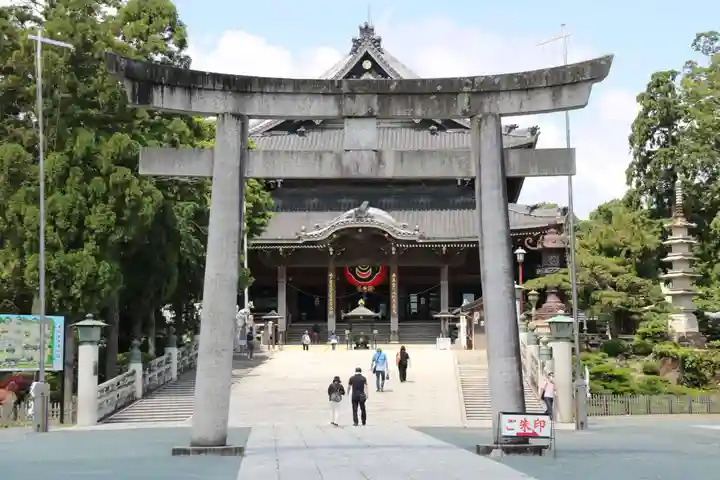 豊川閣 妙厳寺の鳥居
