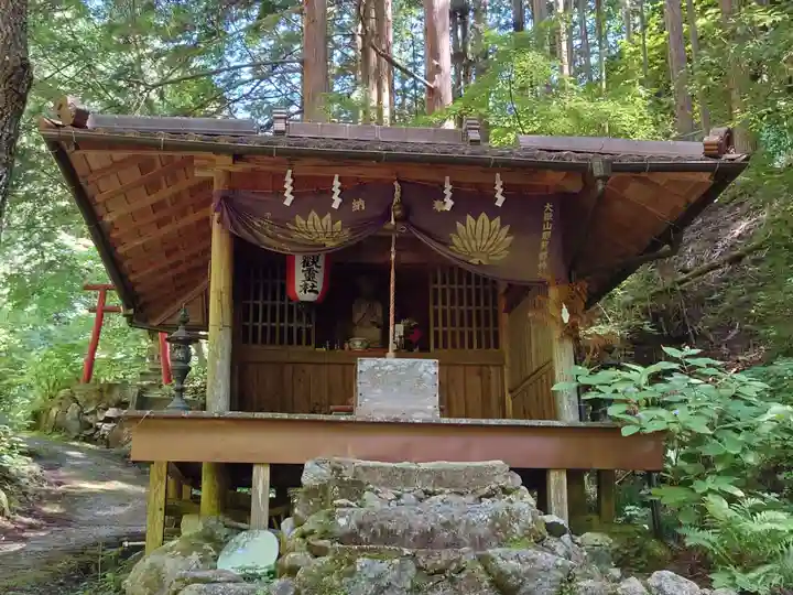 大嶽山那賀都神社(山梨県)