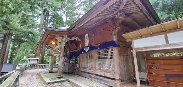 早池峯神社の本殿