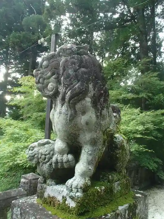 八王子神社の狛犬