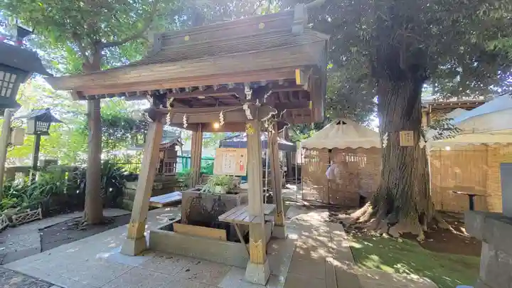 太子堂八幡神社の手水舎