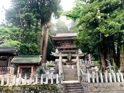 小国両神社の鳥居