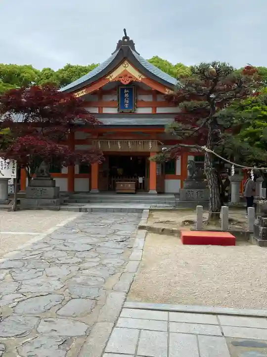 紅葉八幡宮の本殿・本堂