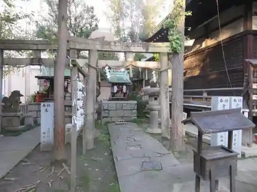河堀稲生神社の末社・摂社