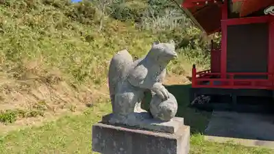 歌別稲荷神社の狛犬