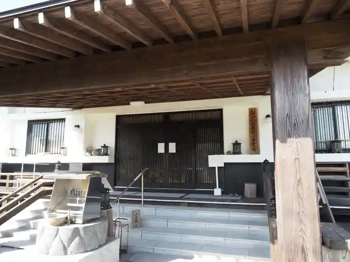 薩摩薬師寺の本殿・本堂