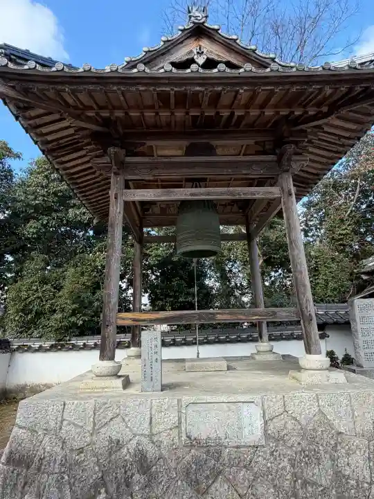 国分寺の{uncategorized: "未分類", other: "その他", undefined: "問題あり", building: "その他建物", grave: "お墓", sacred_gate: "鳥居", guardian: "狛犬", statue: "像", buddha: "仏像", history: "歴史", nature: "自然", garden: "庭園", animal: "動物", pagoda: "塔", temizu: "手水舎", mountain_gate: "山門・神門", sanctuary: "本殿・本堂", subordinate: "末社・摂社", art: "芸術", scenery: "景色", jizo: "地蔵", ema: "絵馬", goshuin: "御朱印", omikuji: "おみくじ", items: "授与品その他", amulet: "お守り", goshuincho: "御朱印帳", eats: "食事", festival: "お祭り", votive_dance: "神楽", shichigosan: "七五三参", wedding: "結婚式", experience: "体験その他", initially: "初詣", around: "周辺", anti_infection: "感染症対策"}