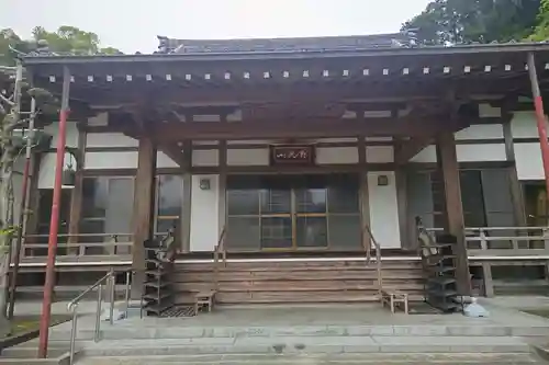 真教寺の本殿・本堂