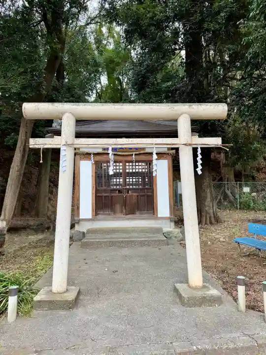 番神堂の{uncategorized: "未分類", other: "その他", undefined: "問題あり", building: "その他建物", grave: "お墓", sacred_gate: "鳥居", guardian: "狛犬", statue: "像", buddha: "仏像", history: "歴史", nature: "自然", garden: "庭園", animal: "動物", pagoda: "塔", temizu: "手水舎", mountain_gate: "山門・神門", sanctuary: "本殿・本堂", subordinate: "末社・摂社", art: "芸術", scenery: "景色", jizo: "地蔵", ema: "絵馬", goshuin: "御朱印", omikuji: "おみくじ", items: "授与品その他", amulet: "お守り", goshuincho: "御朱印帳", eats: "食事", festival: "お祭り", votive_dance: "神楽", shichigosan: "七五三参", wedding: "結婚式", experience: "体験その他", initially: "初詣", around: "周辺", anti_infection: "感染症対策"}