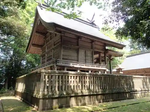 加知彌神社の本殿・本堂