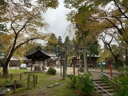 花巻神社の建物その他