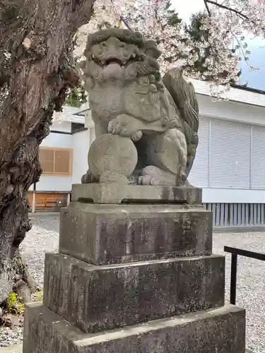 三嶋神社の狛犬